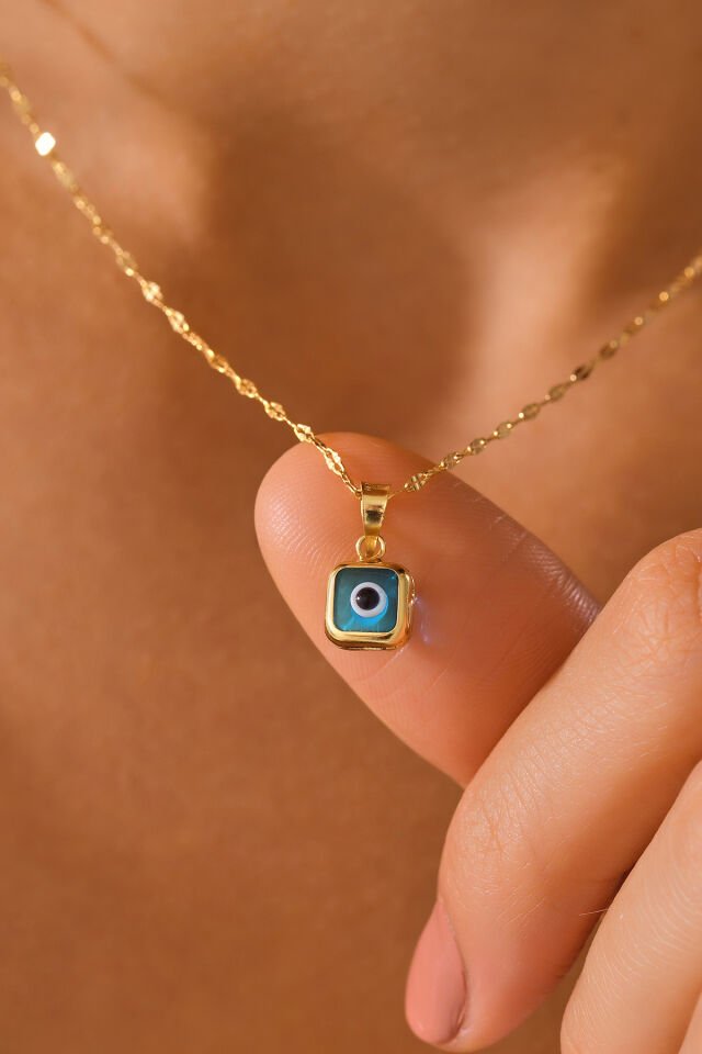 14 Ayar Altın Mini Nazar Kare Göz Kolye