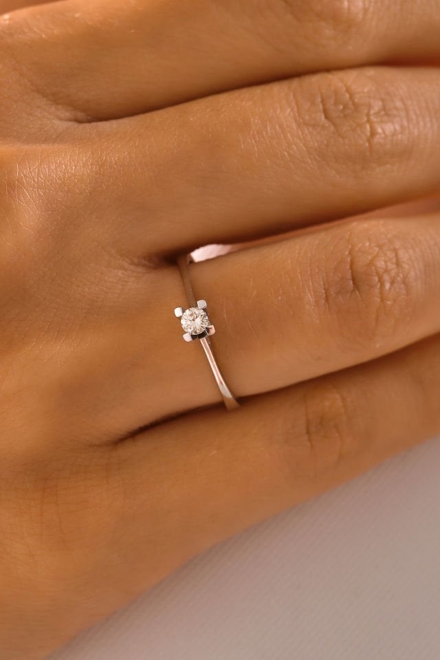 MOOM MÜCEVHERAT 14 Ayar Altın Pırlanta Dört Tırnak Tektaş Yüzük (Tüm Ölçüler Mevcuttur)