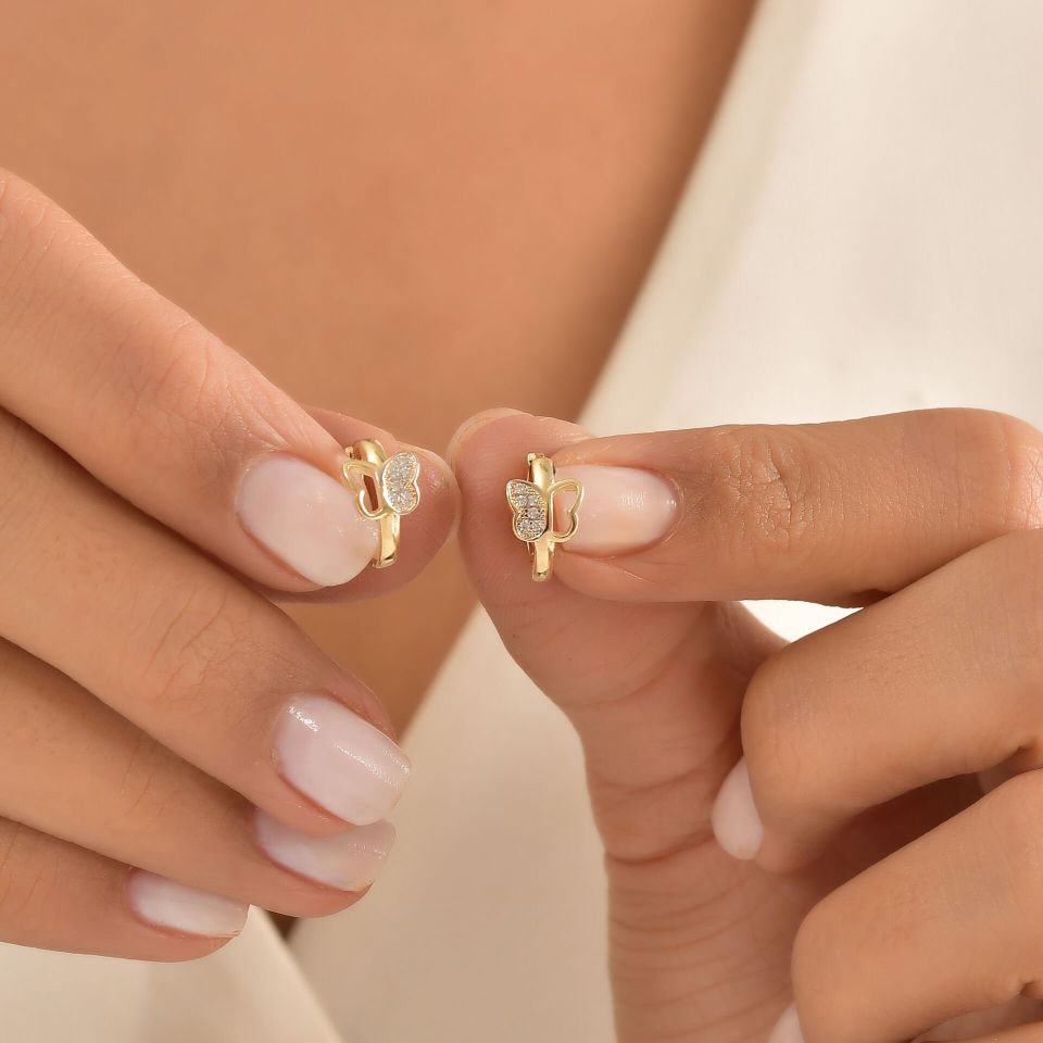 MOOM MÜCEVHERAT Kadın 14 Ayar Altın Küpe Minimalist Zirkon Taş Kelebek Tema Halka Altın Küpe 11,5 mm