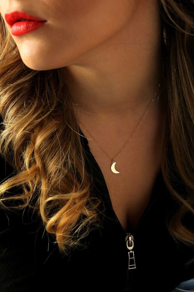 Kadın 14 Ayar Altın Hilal Kolye