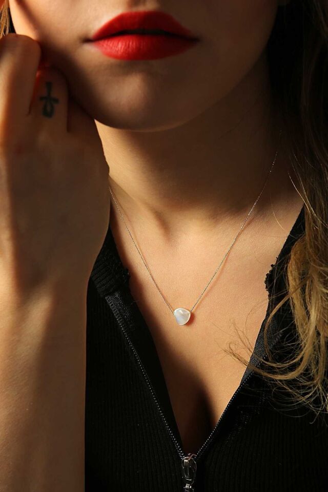 Kadın 14 Ayar Altın Beyaz Kalp Kolye