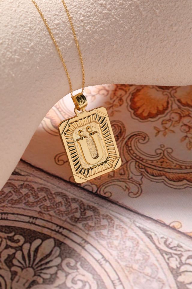 Moom Mücevherat Kadın 14 Ayar Altın Kare Harf Kolye A & Z Harfi Altın Kolye Zincirli Harf Kolye 42 Cm Ü