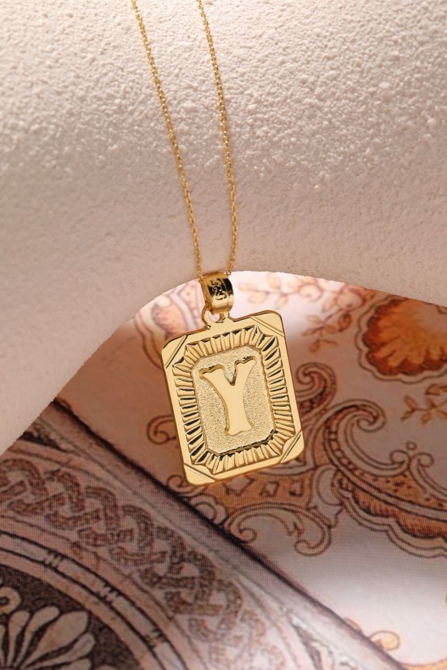 Moom Mücevherat Kadın 14 Ayar Altın Kare Harf Kolye A & Z Harfi Altın Kolye Zincirli Harf Kolye 42 Cm Y