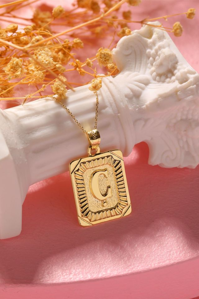 Moom Mücevherat Kadın 14 Ayar Altın Kare Harf Kolye A & Z Harfi Altın Kolye Zincirli Harf Kolye 42 Cm Ç
