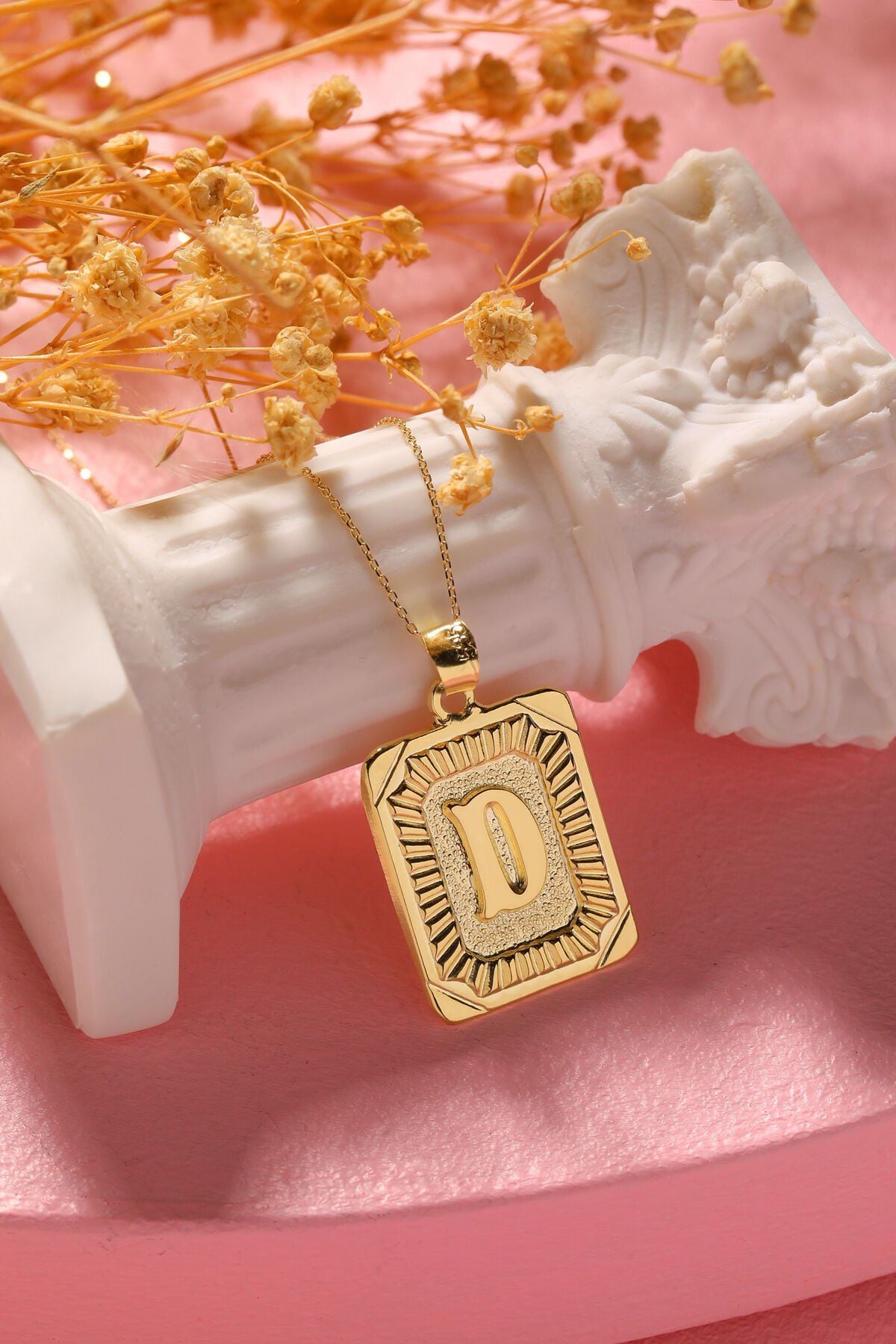 Moom Mücevherat Kadın 14 Ayar Altın Kare Harf Kolye A & Z Harfi Altın Kolye Zincirli Harf Kolye 42 Cm D